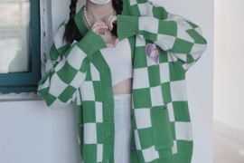 心动的双马尾超短裙露脐过膝白丝小姐姐