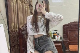 腿很细很白很长的超短裤小姐姐美图