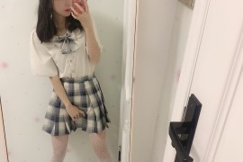 长得还行得吊带白丝网袜JK妹妹美图